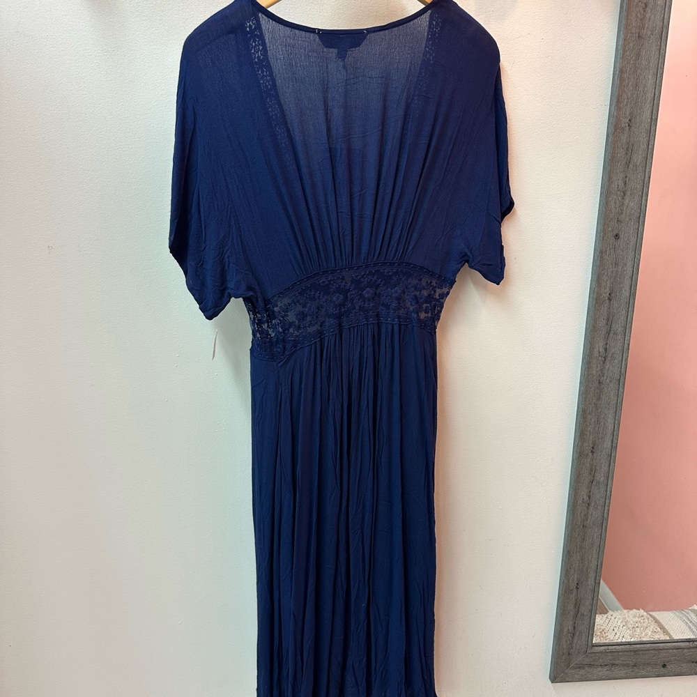 DAVI & DANI Deep Blue Lace Kimono - Picture 4 of 4